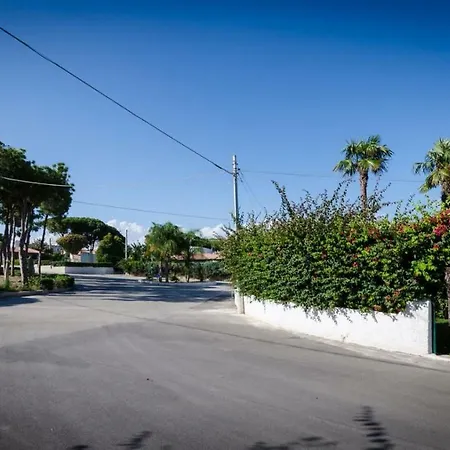 Bungalow Coccinella Feriehus Fontane Bianche